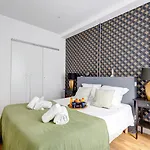 Bluestay 20 - Superb In