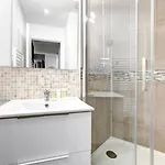 Bluestay 20 - Superb In * Paris